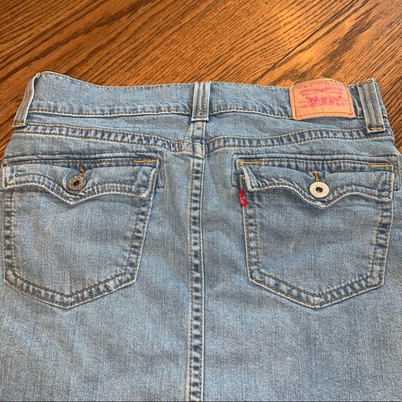 Vintage Levi’s Light Wash Denim Jean Skirt size 7JR - Picture 5 of 9